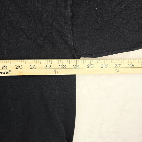 Never Underestimate An Old Man Listens To Van Halen Shirt Mens XXL Born April - Picture 6 of 7